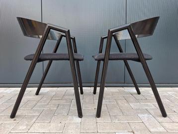 2 Edske stijl design stoelen - Italie jaren 80/90 beschikbaar voor biedingen