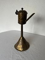 Oude Antieke Snotneus Olielamp Koperen Gehamerd Reliëf Lamp, Antiek en Kunst, Antiek | Koper en Brons, Ophalen of Verzenden, Koper