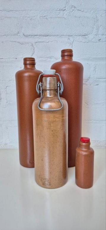 Set aardewerken jenever kruiken  beschikbaar voor biedingen