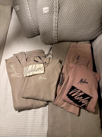 Twéé MALELIONS Trainingspakken Roze en Beige Captain M zgan! beschikbaar voor biedingen