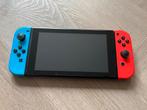 Nintendo Switch met Accessoires, Spelcomputers en Games, Spelcomputers | Nintendo Switch, Ophalen, Zo goed als nieuw, Met 3 controllers of meer
