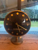 Riverdale klok, Ophalen of Verzenden, Zo goed als nieuw, Wandklok