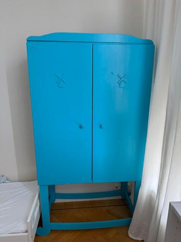 Gratis op te halen: Vintage blauwe houten kast van Lief! beschikbaar voor biedingen