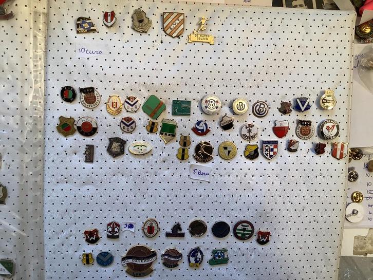 Speldjes voetbal oude afdeling Amsterdam, Verzamelen, Speldjes, Pins en Buttons, Gebruikt, Sport, Ophalen of Verzenden
