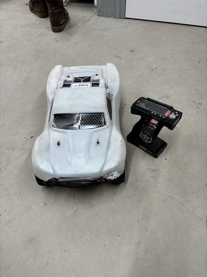 Traxxas slash 4x4 vxl, Hobby en Vrije tijd, Modelbouw | Radiografisch | Auto's, Zo goed als nieuw, Auto offroad, Ophalen of Verzenden