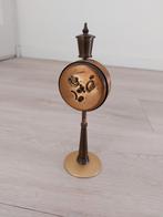 Vintage Tafelklok - Uniek Design, Ophalen, Gebruikt, Analoog, Wekker of Tafelklok