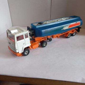 Ford Truck  GULF  tankwagen. Corgi Major beschikbaar voor biedingen