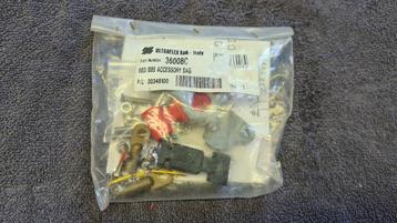 Ultraflex installatiekit voor b183 en b85 afstandsbediening. beschikbaar voor biedingen