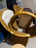 2 rotanstoelen en tafeltje zonder tafelblad, Ophalen, Gebruikt, Twee, Bruin