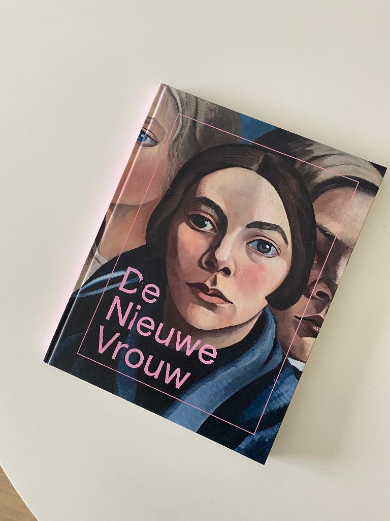De Nieuwe Vrouw boek, Ophalen of Verzenden, Zo goed als nieuw