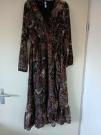 Mooie midi jurk, Kleding | Dames, Jurken, Maat 38/40 (M), Bruin, Ophalen of Verzenden, Zo goed als nieuw