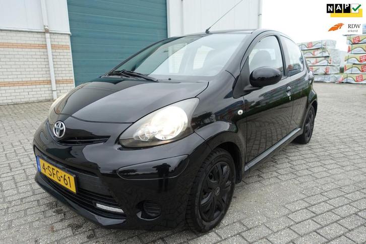 Toyota Aygo 1.0 VVT-i blackline edition - airco - black-line, Auto's, Toyota, Particulier, Te koop, Aygo, ABS, Airbags, Airconditioning