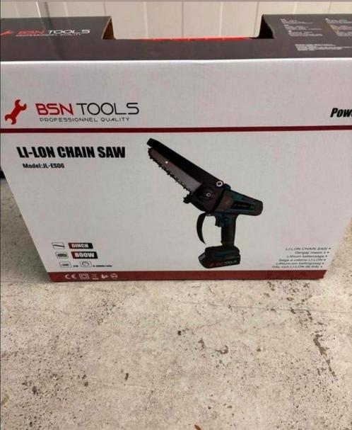 Nieuwe accu mini kettingzaag hand kettingzaag takkenzaag, Doe-het-zelf en Verbouw, Gereedschap | Zaagmachines, Nieuw, Kettingzaag
