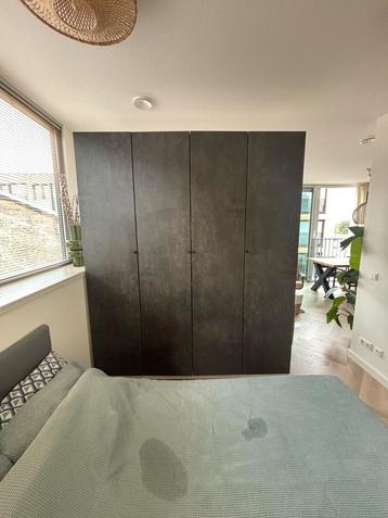 IKEA PAX 200x236 Roomdivider Betonlook Deuren beschikbaar voor biedingen