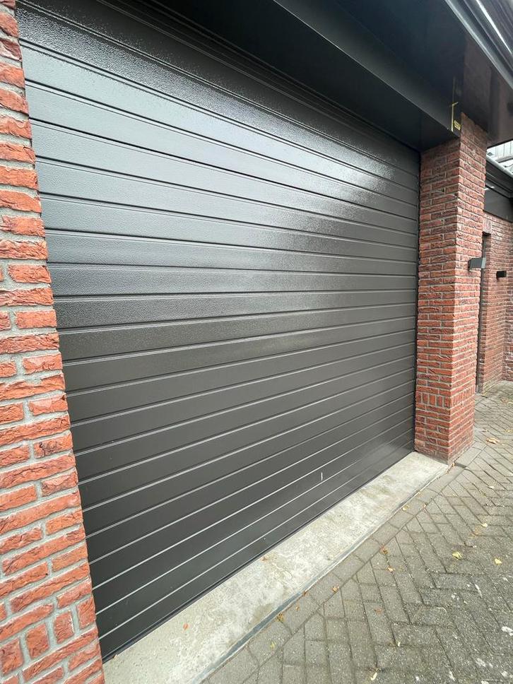 Garagedeur met automatische opener - Zo goed als nieuw, Doe-het-zelf en Verbouw, Overige Doe-het-zelf en Verbouw, Zo goed als nieuw