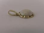 Gouden hanger met melkopaal                             G115, Gebruikt, ., Ophalen of Verzenden, .