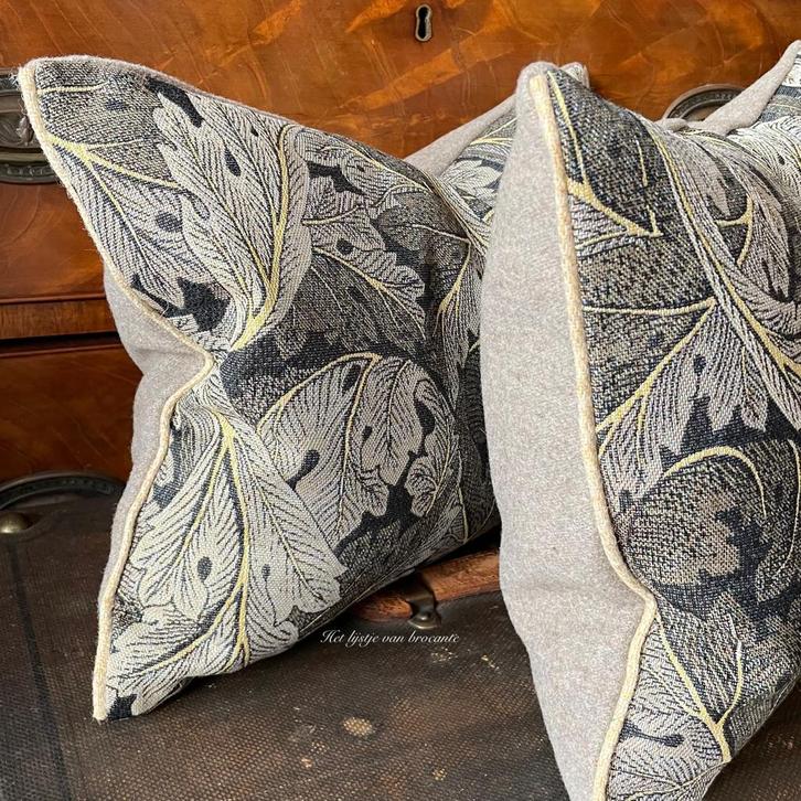Engelse SET kussens William Morris Acanthus goblin/wol, Huis en Inrichting, Woonaccessoires | Kussens, Nieuw, Overige kleuren