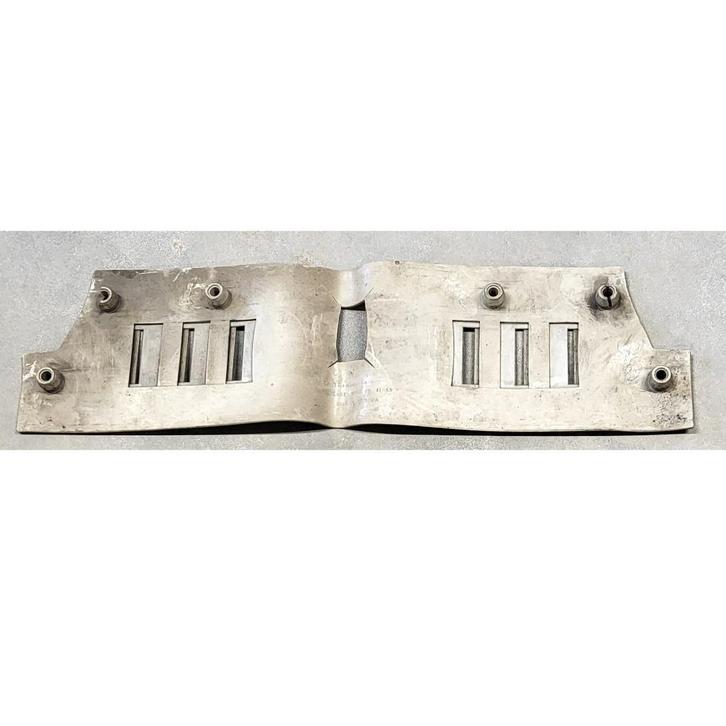 Auto Grill hoes Peugeot 404, 204 bumper rozet hemel Sidebar,, Auto-onderdelen, Sidebars, Gebruikt, Ophalen of Verzenden