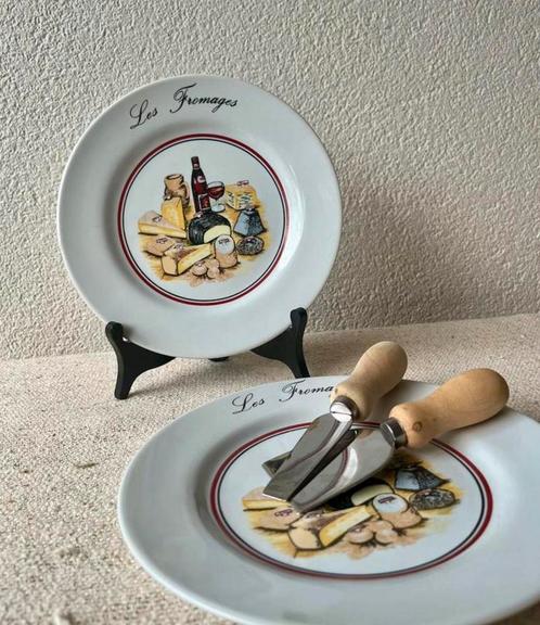 Vintage kaasbordjes mooie print retro wijn borrel, Verzamelen, Porselein, Kristal en Bestek, Zo goed als nieuw, Ophalen of Verzenden