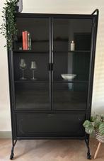 Stalen vitrinekast Be Pure Home, Huis en Inrichting, Kasten | Vitrinekasten, Ophalen, Met deur(en), 50 tot 100 cm, Zo goed als nieuw