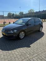 Volkswagen Golf 1.0 TSI 110pk 5D 2016 Grijs, Auto's, Voorwielaandrijving, Stof, USB, 610 kg