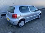 Volkswagen Polo 1.4-16V Comfortline 105Dkm.NAP, Mindervalide, Gebruikt, Bedrijf, Grijs, 75 pk