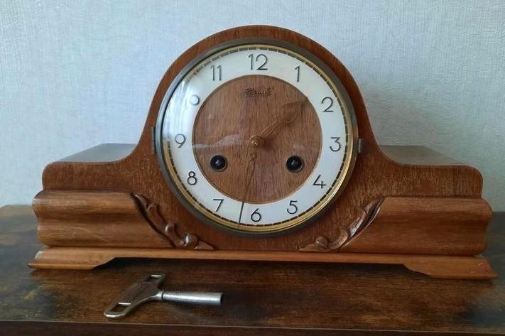 Antieke pendule, schouw/tafelklok van Hermle, Antiek en Kunst, Antiek | Klokken, Ophalen