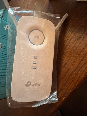 TP-Link RE450 - wifi versterker beschikbaar voor biedingen