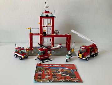 CONSTRUBLOCK BRANDWEERKAZERNE SET MET VOERTUIGEN EN FIGUREN beschikbaar voor biedingen