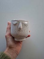 Klein beige bloempotje, Tuin en Terras, Bloempotten, Ophalen, Rond, Aardewerk, Minder dan 40 cm
