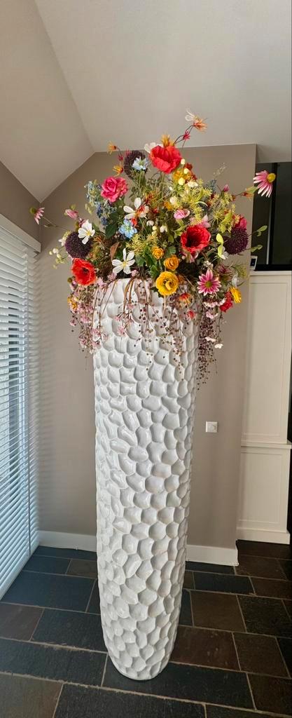 XXL Design Vaas met Op Maat Gemaakt Zijdebloemstuk, Huis en Inrichting, Woonaccessoires | Kunstplanten en Kunstbloemen, Zo goed als nieuw