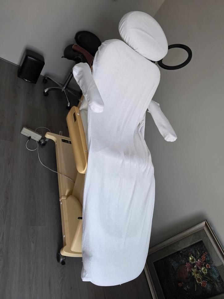Elektrische behandelstoel - Gebruikt, goede staat, Huis en Inrichting, Stoelen, Gebruikt, Eén, Kunststof, Stof, Wit, Ophalen of Verzenden