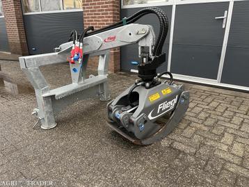 Fliegl bomentang, houtklem, uitsleeptang beschikbaar voor biedingen