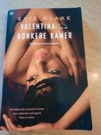 Evie Blake - Valentina en de donkere kamer, Boeken, Ophalen of Verzenden, Zo goed als nieuw