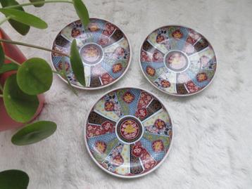 Imari wandbordjes Japan 3 x identiek beschikbaar voor biedingen