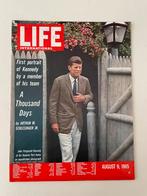 Vintage Life Magazine int. John F. Kennedy, augustus 1965, Verzamelen, 1960 tot 1980, Ophalen of Verzenden, Tijdschrift, Buitenland