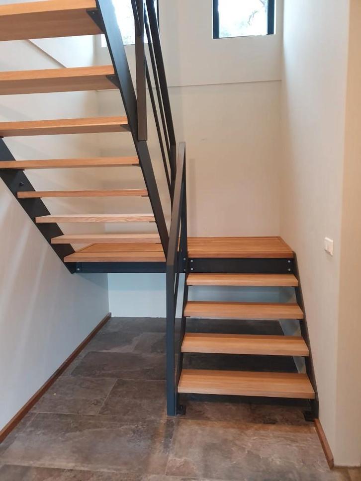 stalen trap, trap van staal en eiken hout, trap op maat, Doe-het-zelf en Verbouw, Ladders en Trappen, Nieuw, 2 tot 4 meter, Ophalen