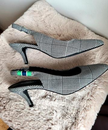 Sacha iconic singback pumps  beschikbaar voor biedingen
