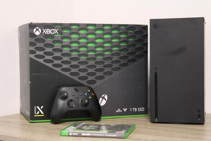 Xbox Series X 1TB 8K + 1 Controller + 8 Spellen, Spelcomputers en Games, Spelcomputers | Xbox Series X en S, Zo goed als nieuw