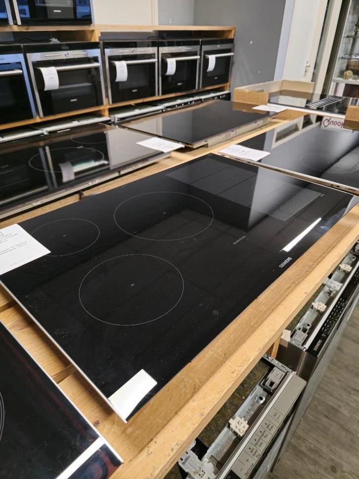 Siemens Inductie Kookplaat EX877LVV1E //SHOWROOM MODEL//, Witgoed en Apparatuur, Kookplaten, Zo goed als nieuw, Inbouw, Inductie