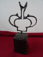 Brons beeldje marmeren sokkel voet mensen handen schudden, Ophalen of Verzenden, Zo goed als nieuw, Mens