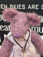 Prachtige artist mohair muis met kanten doosje, Ophalen of Verzenden, Zo goed als nieuw, Stoffen beer, Overige merken