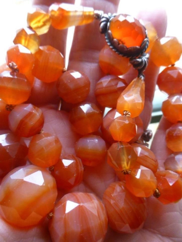 Antiek Collier Carneool met bijzonder Zilveren Slot /gesign., Sieraden, Tassen en Uiterlijk, Antieke sieraden, Ketting, Zilver