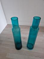 Turquoise vasen, Huis en Inrichting, Woonaccessoires | Vazen, Glas, Ophalen of Verzenden, Zo goed als nieuw, 50 tot 75 cm