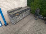 Gratis afhalen +-100 grijze betonklinkers, Tuin en Terras, Tegels en Klinkers, Ophalen, Gebruikt, Beton, Klinkers
