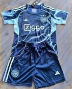 Ajax tenue maat 130 tm 140 nieuw, Sport en Fitness, Voetbal, Maat XS of kleiner, Ophalen of Verzenden, Zo goed als nieuw, Set