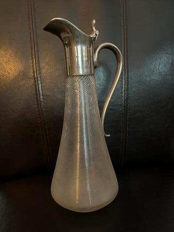 Oude lampetkan beschikbaar voor biedingen