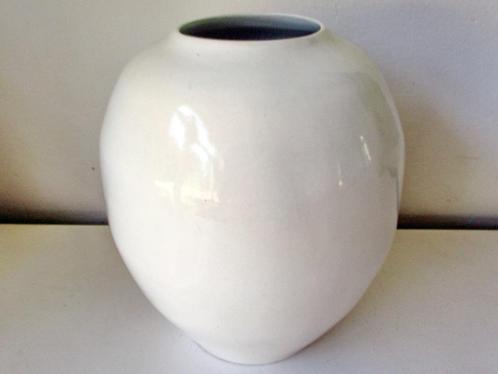 De Porceleyne Fles Delft grote wit witte vaas jaren dertig, Antiek en Kunst, Antiek | Keramiek en Aardewerk, Ophalen of Verzenden