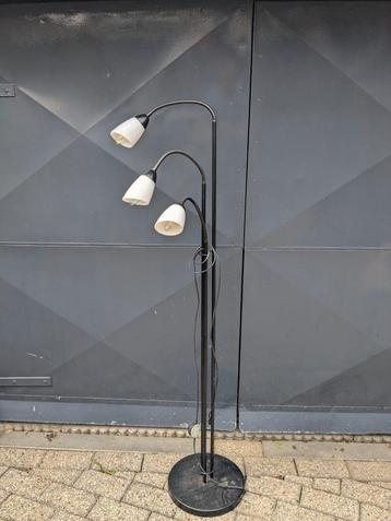 Vloerlamp mooie Vintage lampen  beschikbaar voor biedingen