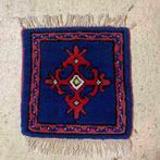 Vintage geknoopt vierkant tapijtje blauw roodbruin 38/38